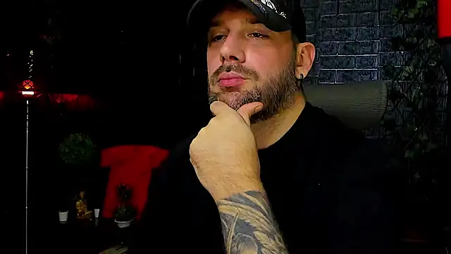 LexXHardy online show from October 2025 08:42:01 PM