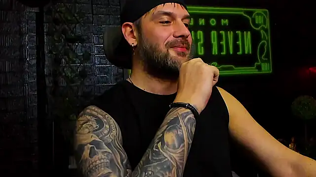 LexXHardy online show from December 2025 01:00:01 AM