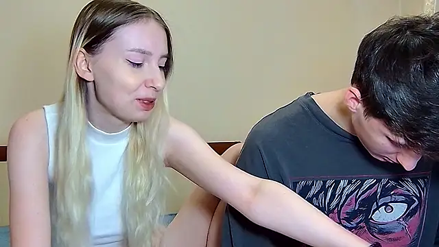 MiaAndWilliam online show from February 2026 12:16:02 PM