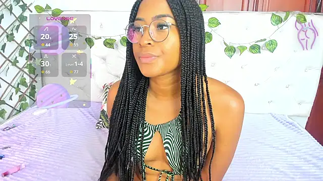 Snapshot of Andrea_Williams24 chatting on September 2025 12:33:01 PM Andrea Williams24 online show from September 2025 12:33:01 PM