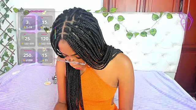 Snapshot of Andrea_Williams24 chatting on September 2025 01:04:01 PM Andrea Williams24 online show from September 2025 01:04:01 PM