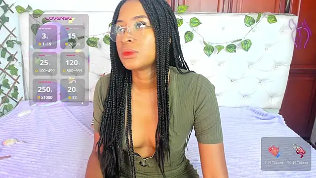 Snapshot of Andrea_Williams24 chatting on September 2025 12:16:02 PM Andrea Williams24 online show from September 2025 12:16:02 PM