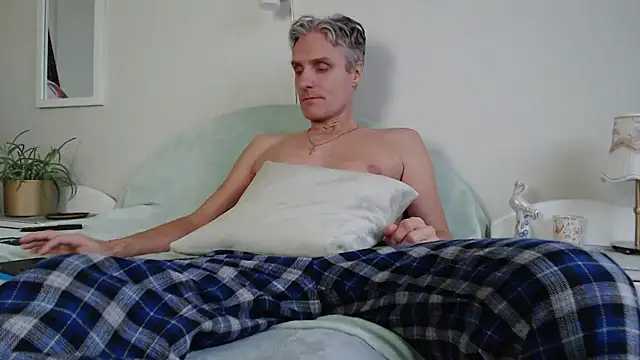 StrongBill online show from December 2024 07:40:02 AM