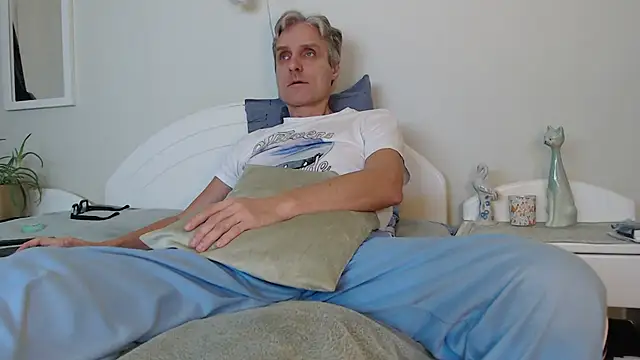 StrongBill online show from January 2025 04:00:01 PM