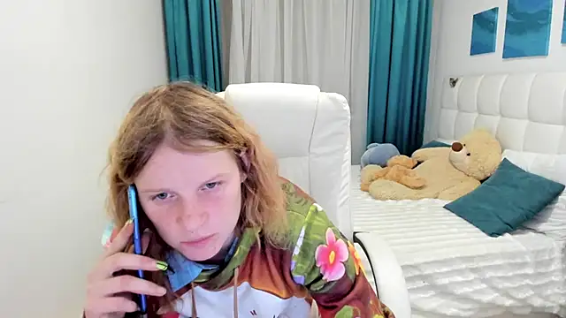 Kathlyn  Heath online show from November 2025 07:58:01 PM