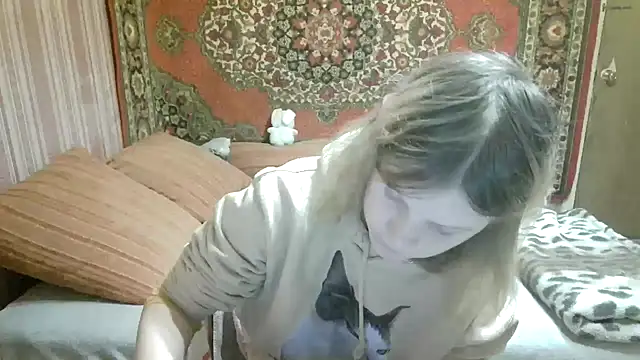 Kathlyn  Heath online show from December 2025 08:20:01 PM