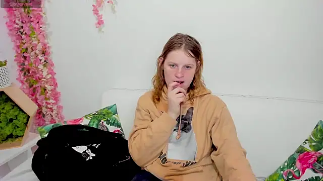 Kathlyn  Heath online show from February 2026 01:44:02 PM