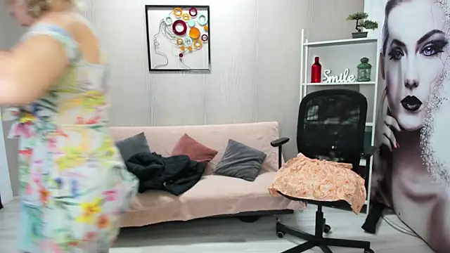 Cassandra Hotty online show from December 2025 04:34:02 AM