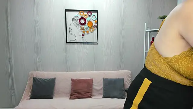 Cassandra Hotty online show from January 2026 04:18:01 AM