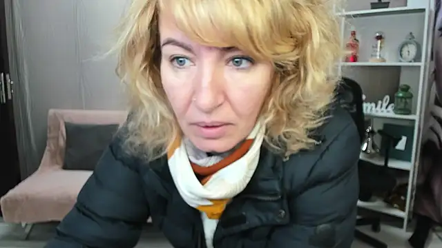 Cassandra Hotty online show from February 2026 04:23:01 AM