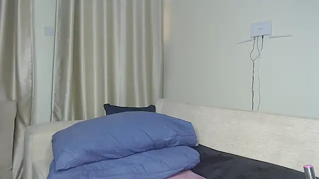 Snapshot of NIKKIE_LOVE chatting on September 2025 09:03:02 AM NIKKIE LOVE online show from September 2025 09:03:02 AM