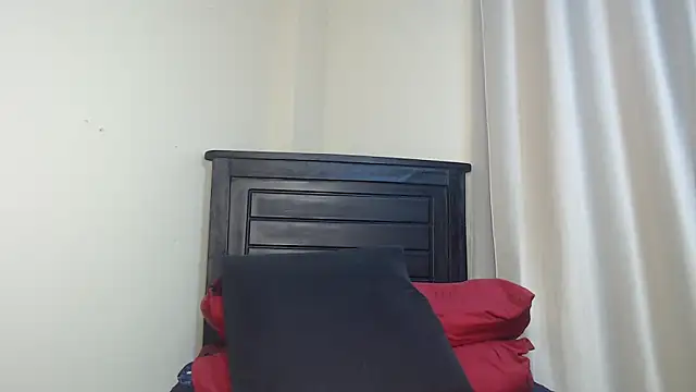 Snapshot of NIKKIE_LOVE chatting on March 2025 04:07:01 AM NIKKIE LOVE online show from March 2025 04:07:01 AM