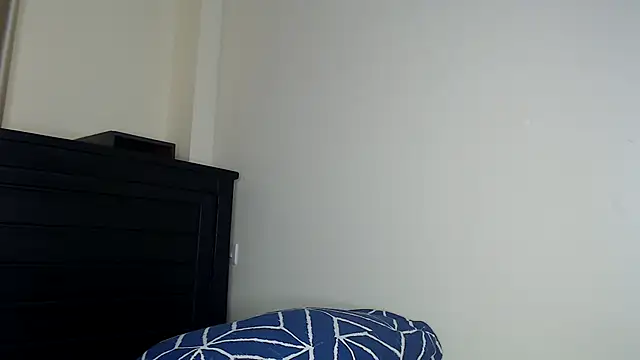 Snapshot of NIKKIE_LOVE chatting on March 2026 07:32:01 AM NIKKIE LOVE online show from March 2026 07:32:01 AM