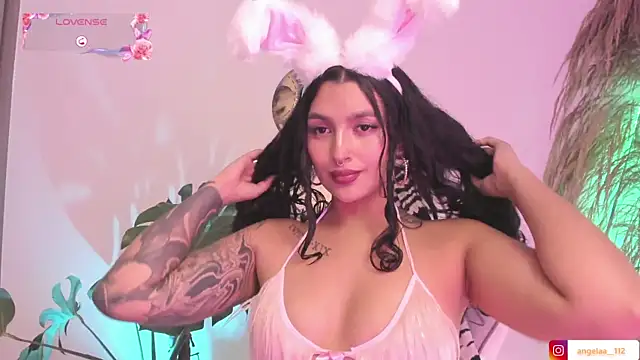 Snapshot of Anngel_1 chatting on November 2025 03:49:02 PM Anngel 1 online show from November 2025 03:49:02 PM