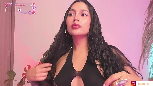 Snapshot of Anngel_1 chatting on November 2025 03:11:01 PM Anngel 1 online show from November 2025 03:11:01 PM