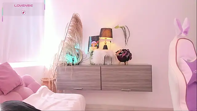 Anngel 1 online show from April 2026 07:07:02 PM