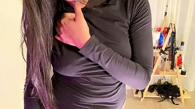 Snapshot of Nisha2708 chatting on February 2025 09:00:01 PM Nisha2708 online show from February 2025 09:00:01 PM