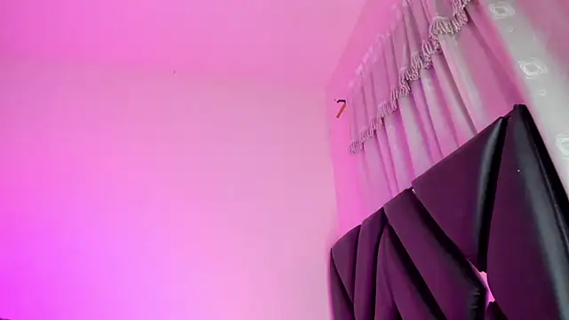 stephany doll  online show from April 2026 07:45:01 AM