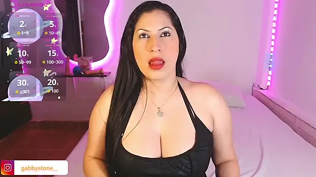 Gabby stone  online show from September 2025 11:37:01 PM