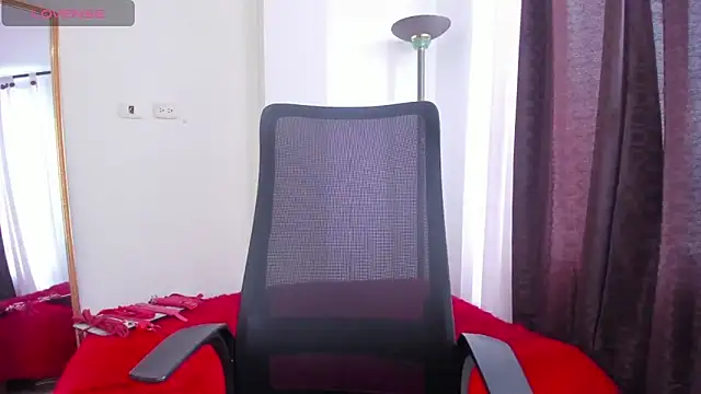 michacosio online show from May 2026 06:56:01 PM