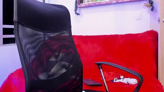 michacosio online show from December 2025 05:51:01 AM