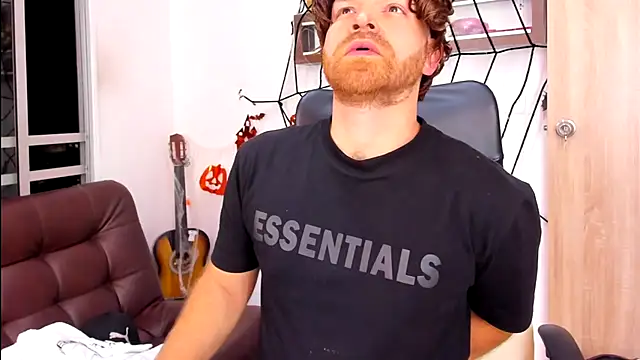 michacosio online show from October 2025 11:24:02 PM