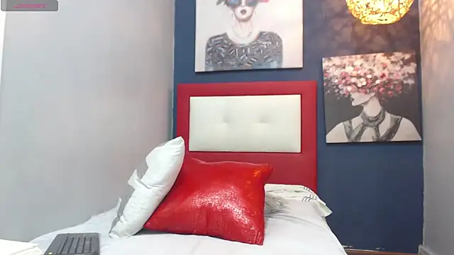 Snapshot of AngelitaWild_ chatting on January 2025 09:50:01 PM AngelitaWild online show from January 2025 09:50:01 PM