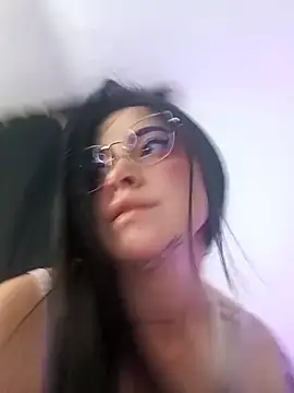 Isa Maiden1 online show from November 2025 04:50:01 PM