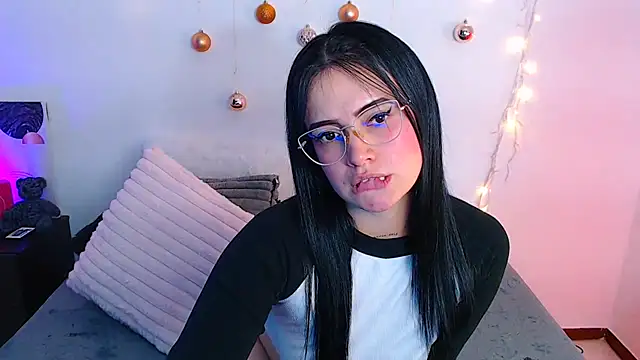 Isa Maiden1 online show from January 2026 04:46:01 PM