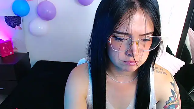 Isa Maiden1 online show from April 2026 05:19:01 PM