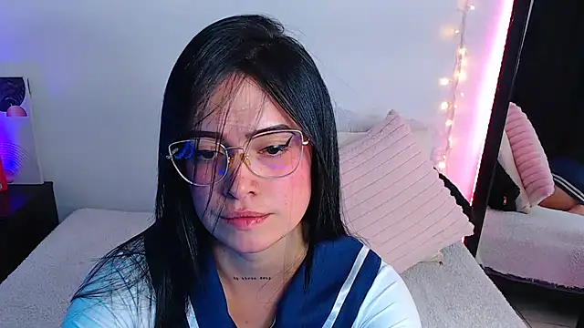 Isa Maiden1 online show from February 2026 05:00:02 PM