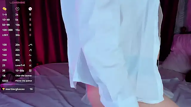 Snapshot of Linda_Bryant chatting on February 2025 12:27:02 AM Linda Bryant online show from February 2025 12:27:02 AM