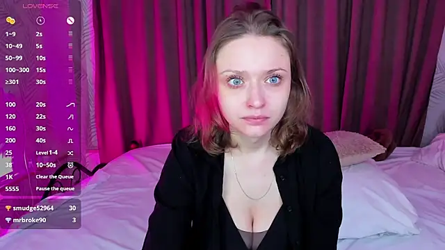 Snapshot of Linda_Bryant chatting on February 2025 11:54:02 PM Linda Bryant online show from February 2025 11:54:02 PM