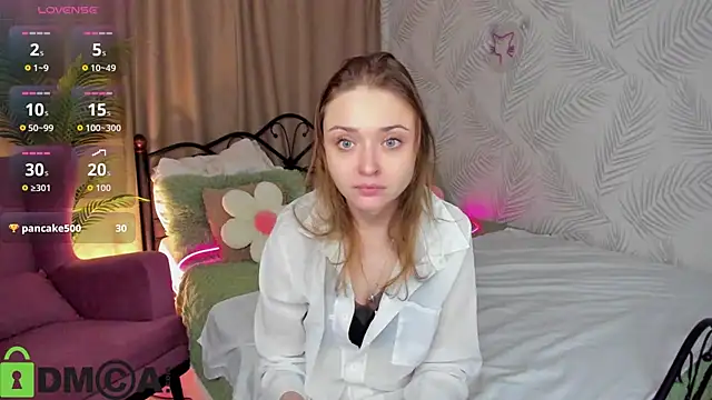 Snapshot of Linda_Bryant chatting on December 2025 01:11:01 AM Linda Bryant online show from December 2025 01:11:01 AM