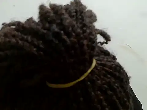 Snapshot of prettybeee chatting on October 2025 01:51:02 AM prettybeee online show from October 2025 01:51:02 AM