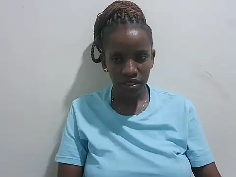 Snapshot of prettybeee chatting on February 2026 07:22:01 PM prettybeee online show from February 2026 07:22:01 PM