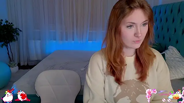  Chlo  e online show from March 2025 11:23:02 PM