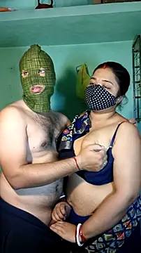 Snapshot of hotty_Sexy-couple chatting on March 2025 06:19:01 AM hotty Sexy-couple online show from March 2025 06:19:01 AM