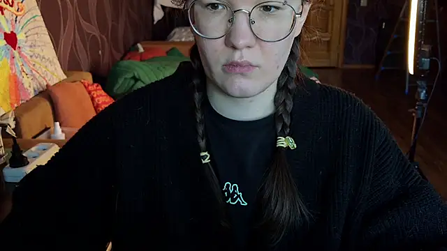 MiriamOr online show from December 2025 08:42:02 AM