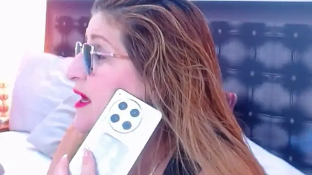 Snapshot of sandra_20 chatting on November 2025 11:11:02 AM sandra 20 online show from November 2025 11:11:02 AM