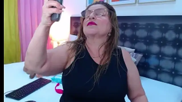 sandra 20 online show from April 2026 11:12:01 AM