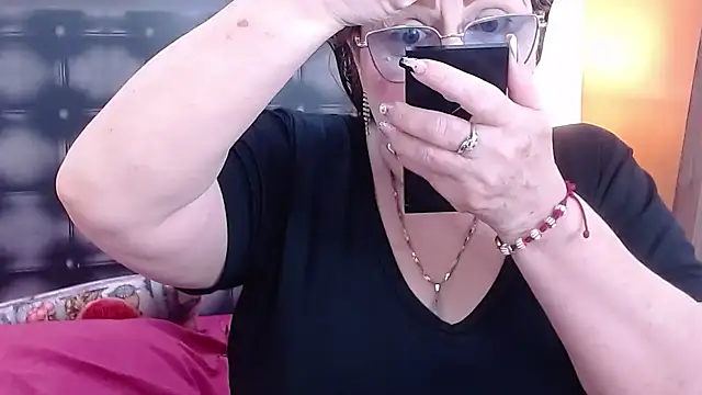 Snapshot of sandra_20 chatting on October 2025 10:34:01 AM sandra 20 online show from October 2025 10:34:01 AM