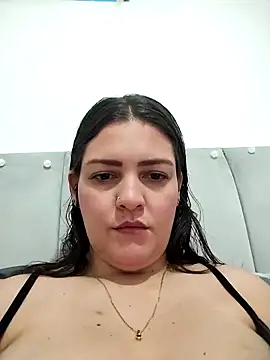 Mia Hampton online show from April 2026 05:19:02 PM