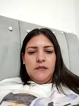 Snapshot of Mia_Hampton chatting on October 2025 07:58:02 PM Mia Hampton online show from October 2025 07:58:02 PM