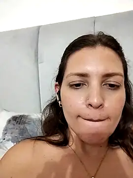 Snapshot of Mia_Hampton chatting on March 2025 04:49:02 AM Mia Hampton online show from March 2025 04:49:02 AM