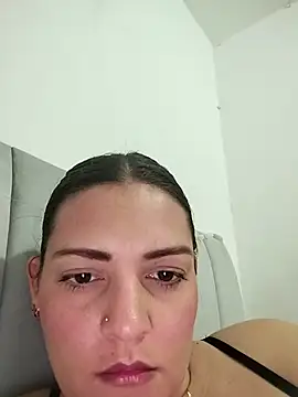 Mia Hampton online show from May 2026 06:39:02 PM