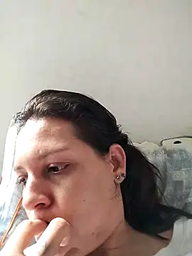 Snapshot of Mia_Hampton chatting on February 2025 03:10:02 PM Mia Hampton online show from February 2025 03:10:02 PM