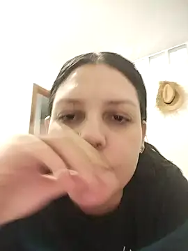 Mia Hampton online show from March 2026 09:06:01 PM