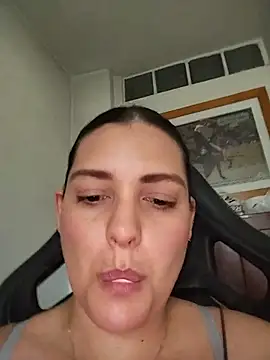 Mia Hampton online show from June 2026 08:58:01 PM