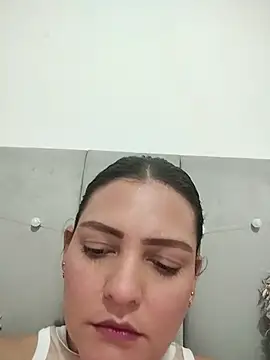 Mia Hampton online show from June 2026 10:48:01 PM